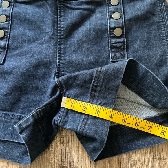 Loft Button Front Pull-on Denim Shorts Size 28/6 - Picture 6 of 8